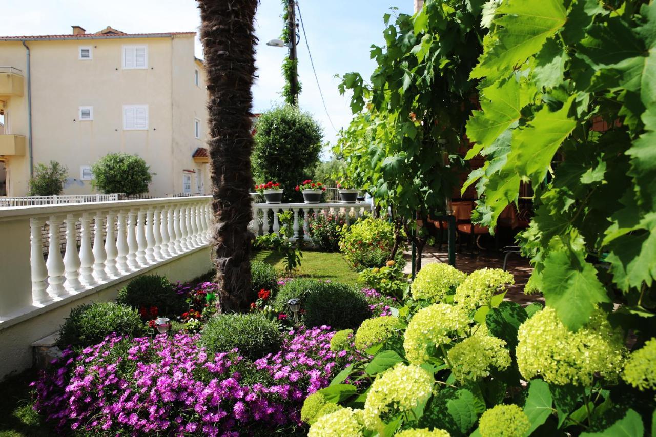 Apartments Rino Vodice Exterior photo