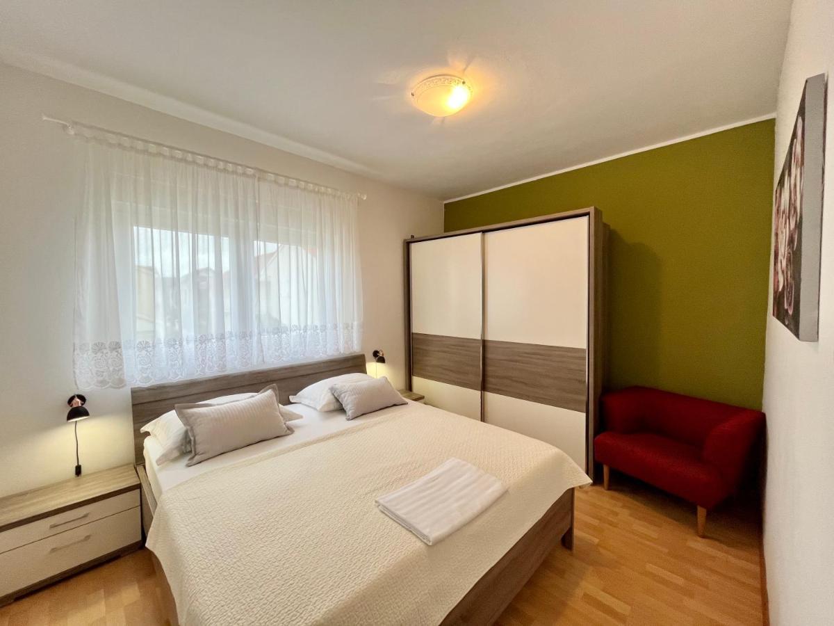 Apartments Rino Vodice Exterior photo