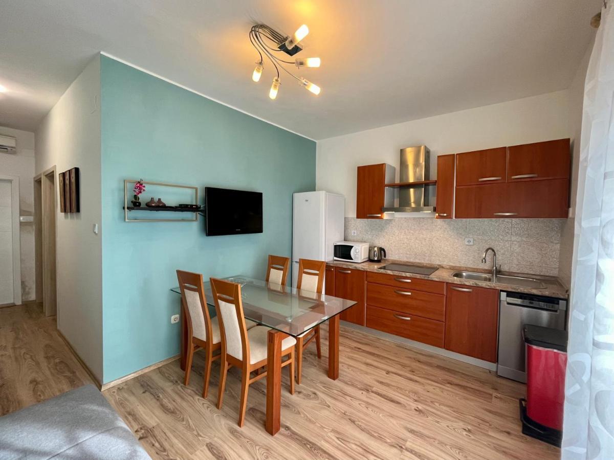 Apartments Rino Vodice Exterior photo