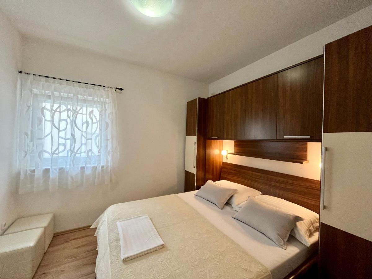 Apartments Rino Vodice Exterior photo